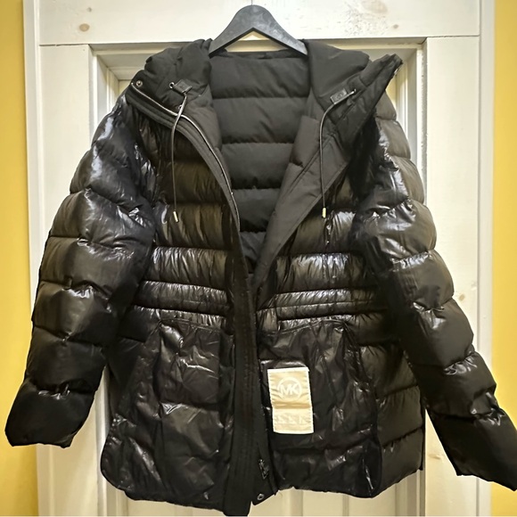 Michael Kors Women's Black Puffer Jacket - Picture 3 of 6